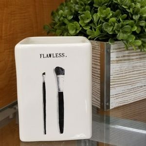 Rae Dunn Flawless Makeup Brush Holder